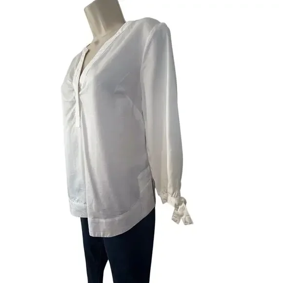Crown & Ivy White Long Sleeve Pop Over Top Button V Neck Loose Flattering Fit - Picture 3 of 16